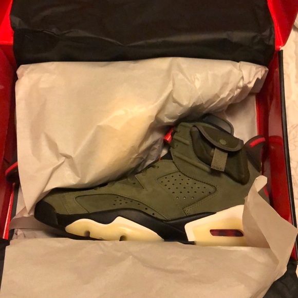 Travis scott jordan 6’s - Picture 3 of 7